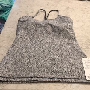 Lululemon Power Y tank sz 6 NWT